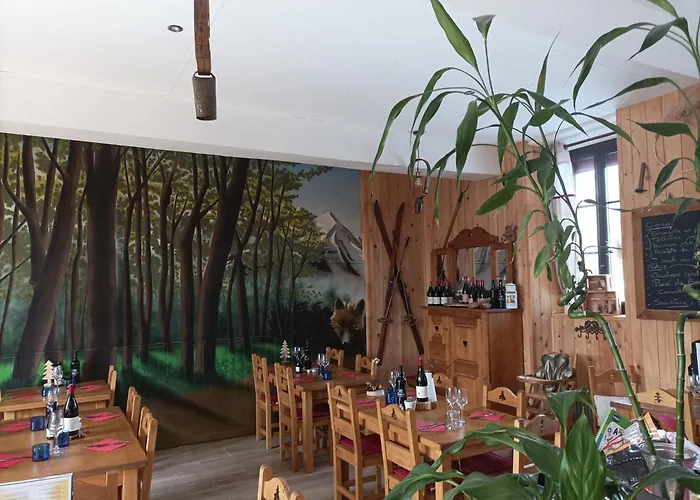 Le Sapin Rouge - Restaurant - Bar - Chambres D\'Hotes